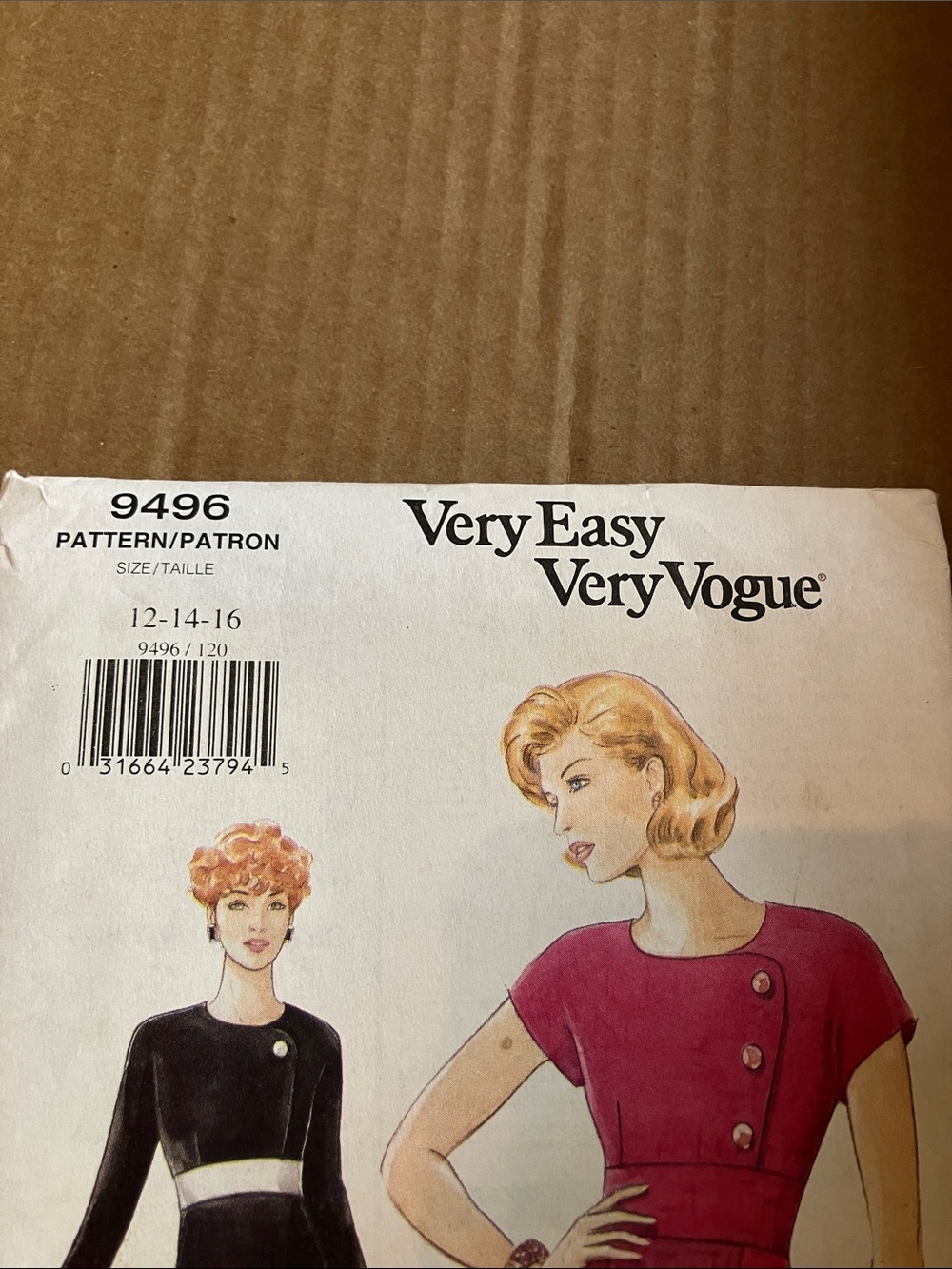 Vogue Very Easy Womens Dress Pattern in Magenta and Black